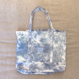 Victoria’s Secret PINK label canvas tote bag